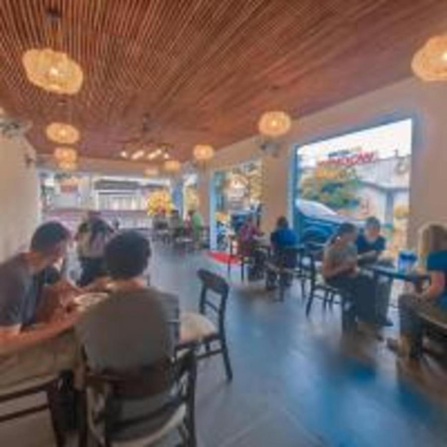 Window Homestay Tỉnh Kontum Eksteriør bilde